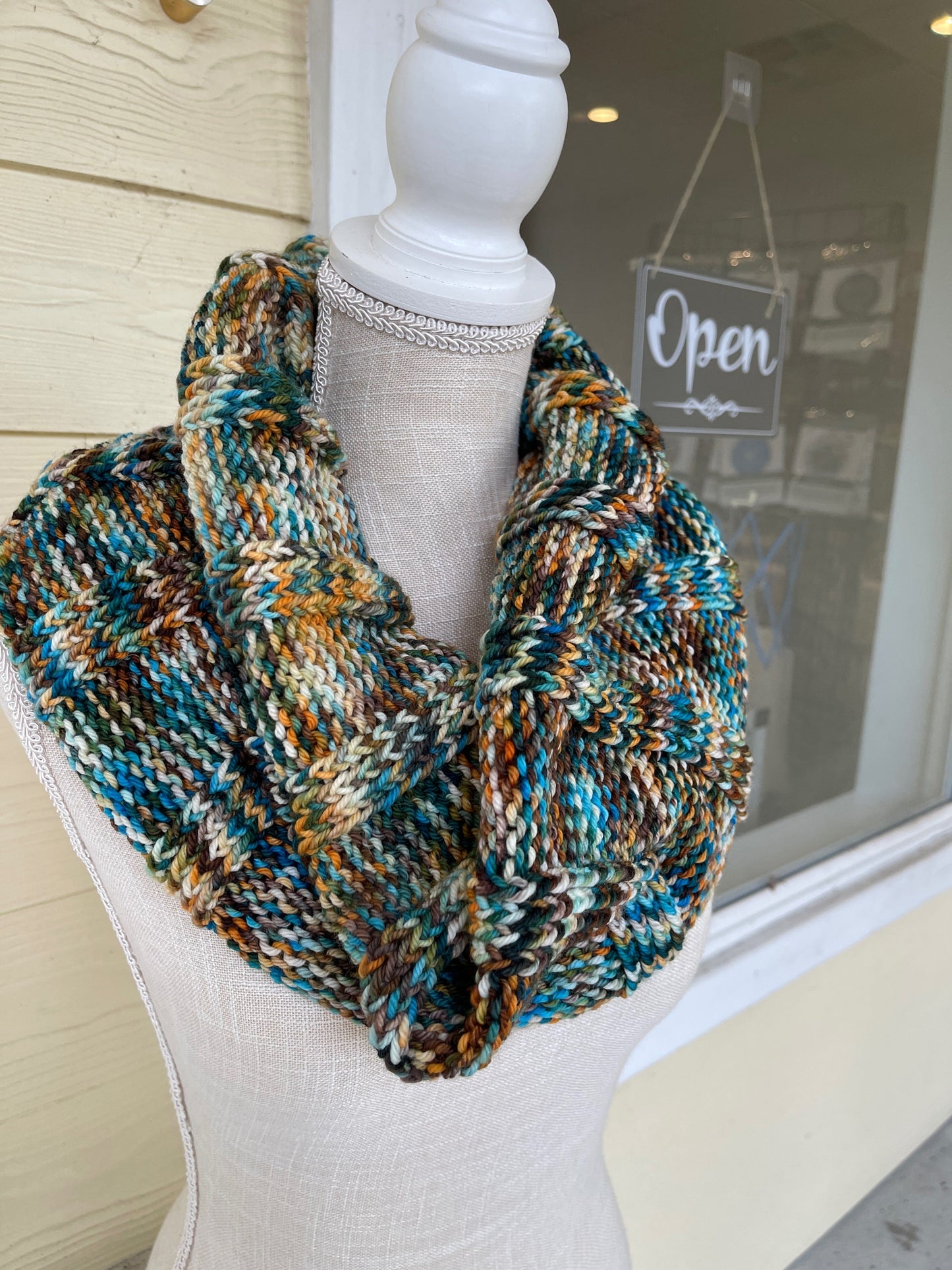 Tina Cowl - Digital Knitting Pattern
