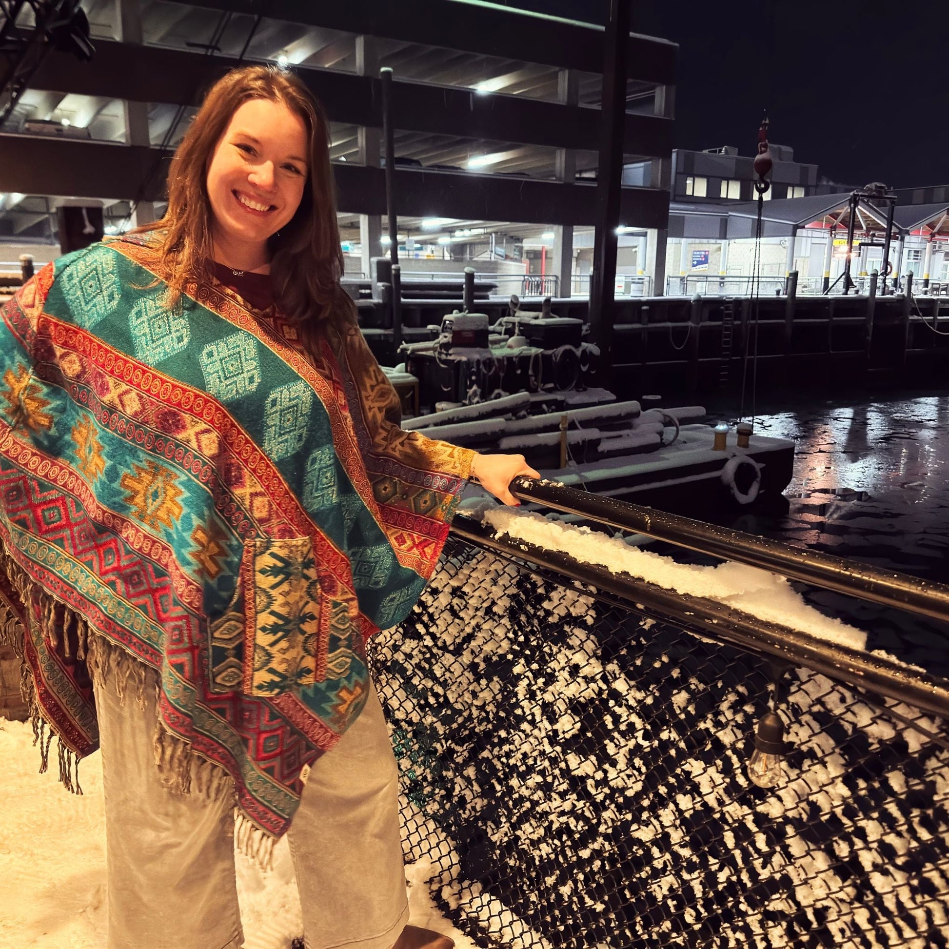Nanda Hooded Poncho - view 3