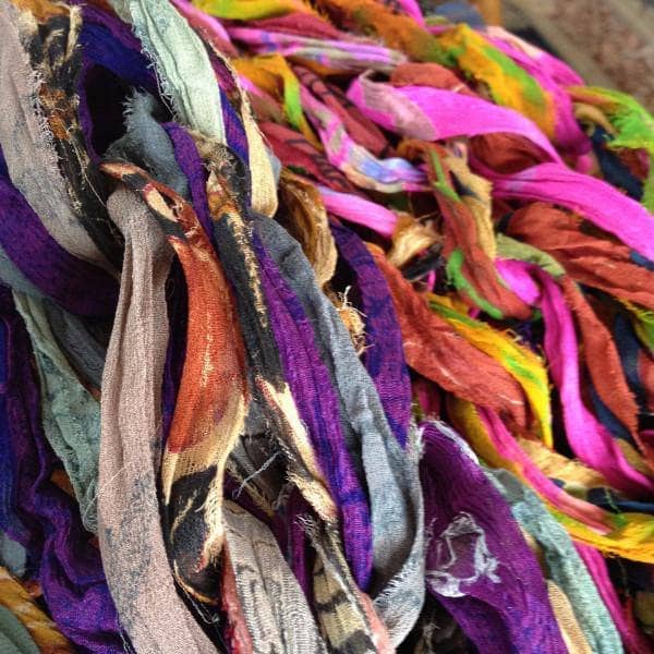 30 Minute Arm Knit Scarf Pattern - view 4