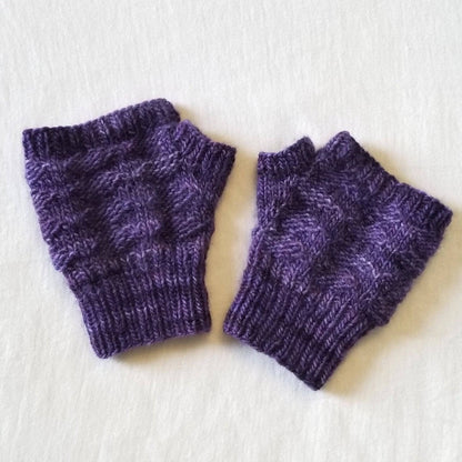 Arctic Fingerless Mitts Knitting Pattern - view 2