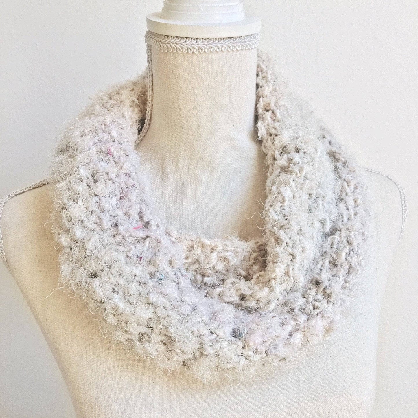 Cozy Lux Adventure Cowl Knitting Pattern - view 5