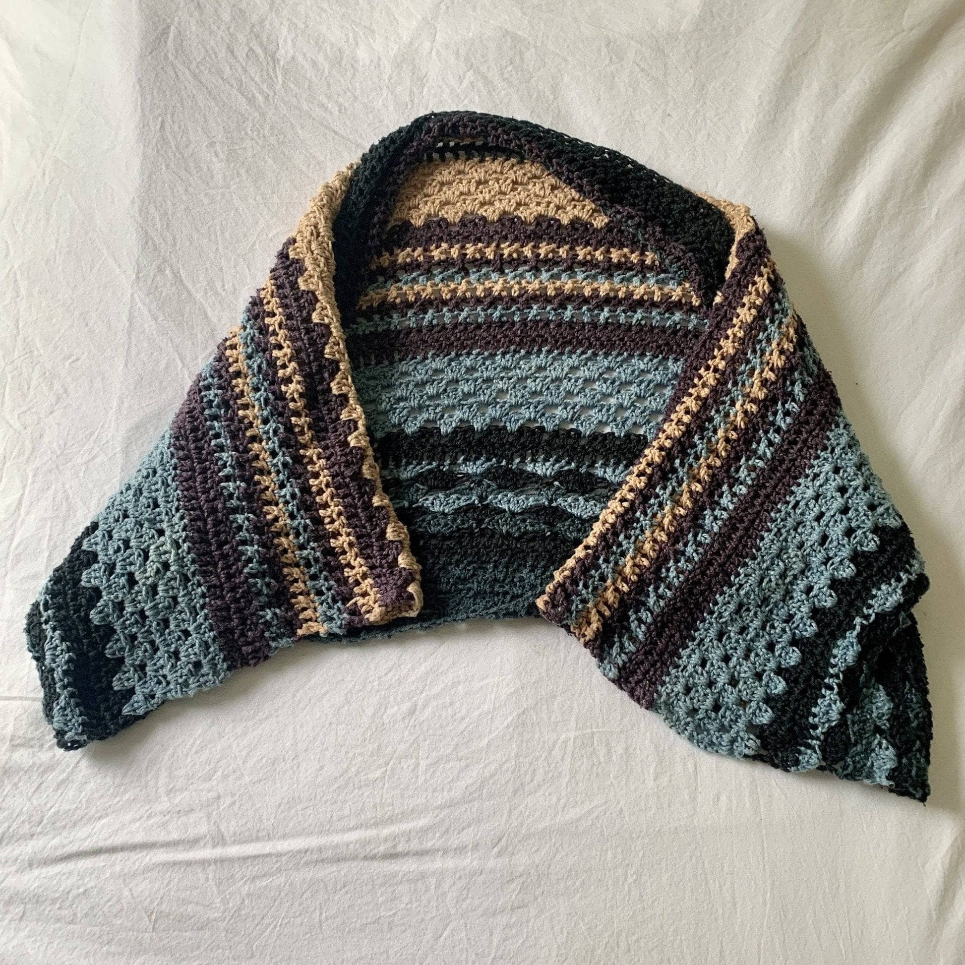 Ebb and Flow Herbal Dyed Silk Shrug Pattern - view 3