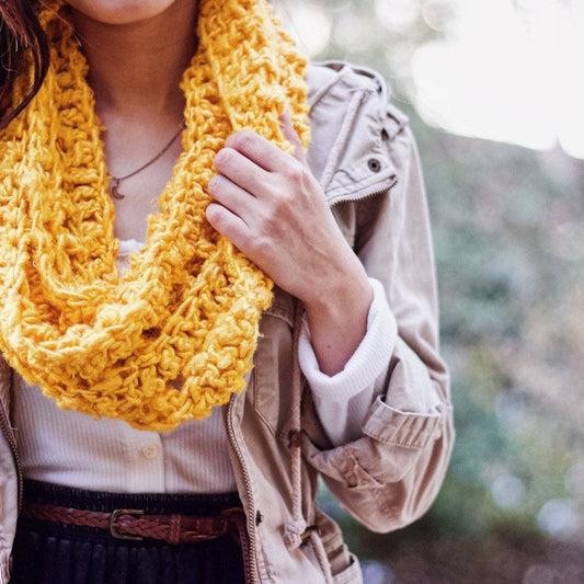 Elderidge Ribbed Banana Cowl Crochet Pattern - view 2