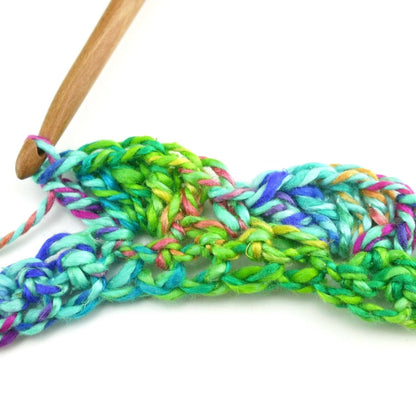 Festive Scallop Garland Crochet Pattern - view 3