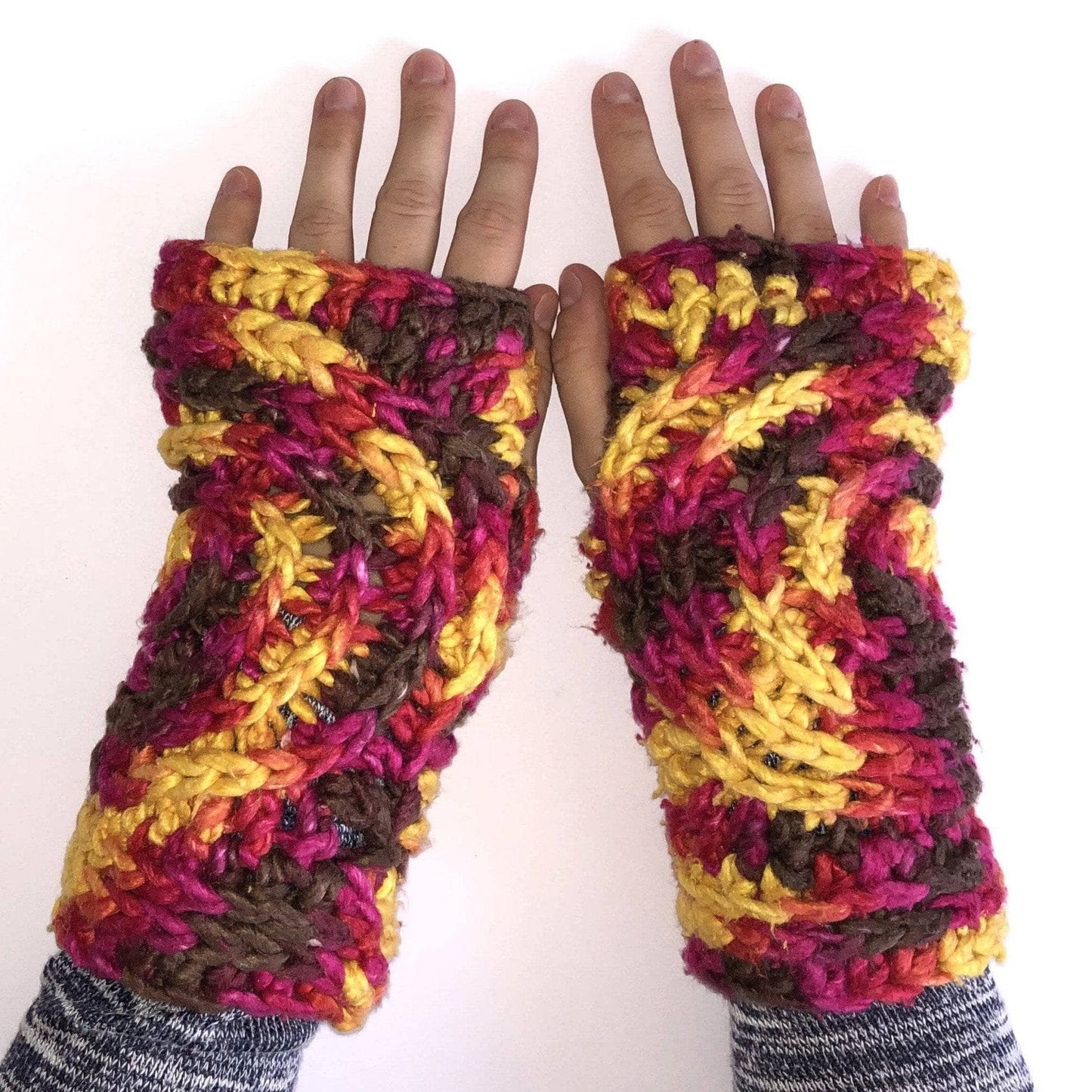Freeform Gauntlet Crochet Pattern - view 2