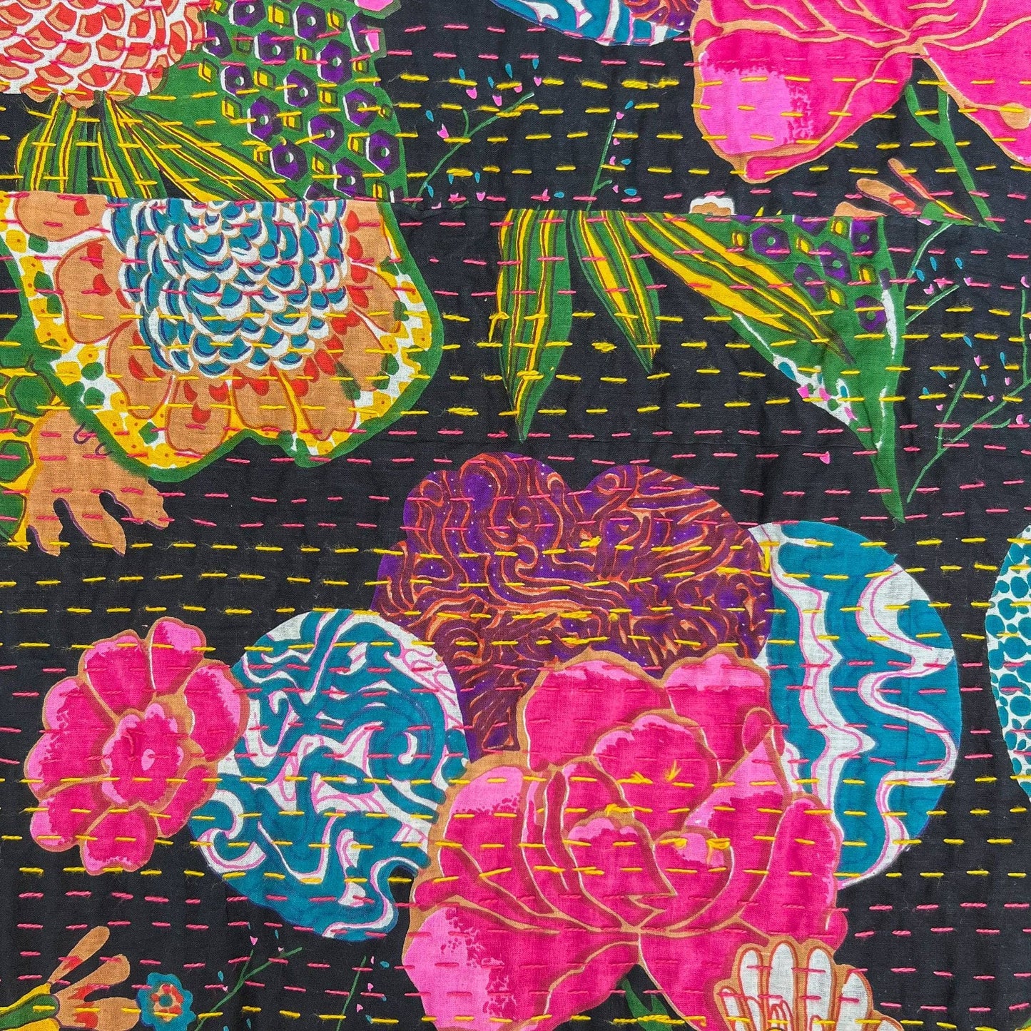 Handmade Kantha Quilt Blanket - view 10