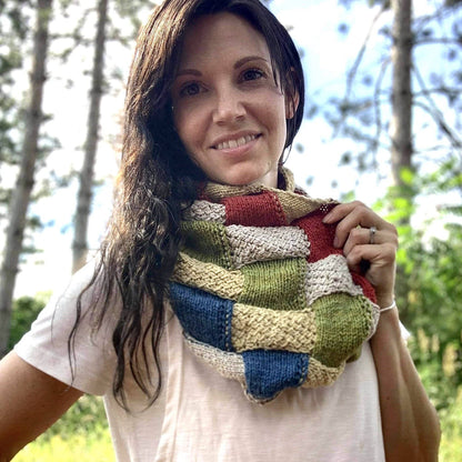 Heritage Infinity Scarf Knitting Pattern - view 3