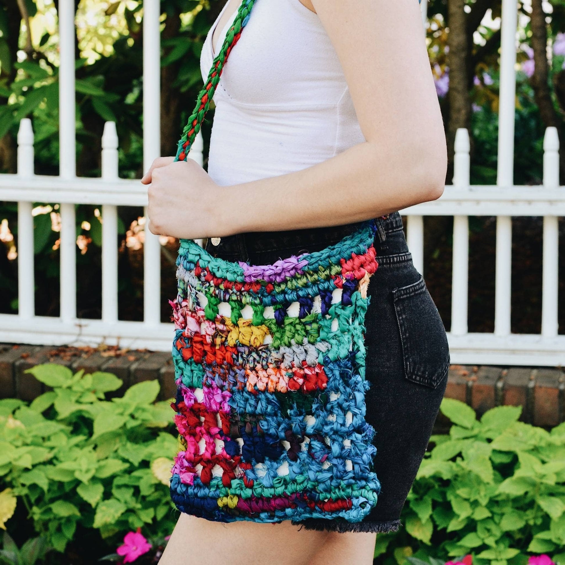 Hidden Heart Bag Crochet Kit - view 3