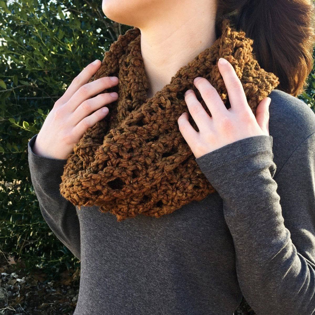 Mountain Mobius Cowl Crochet Kit - view 4