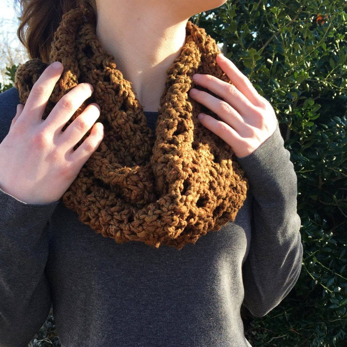 Mountain Mobius Cowl Crochet Kit - view 3