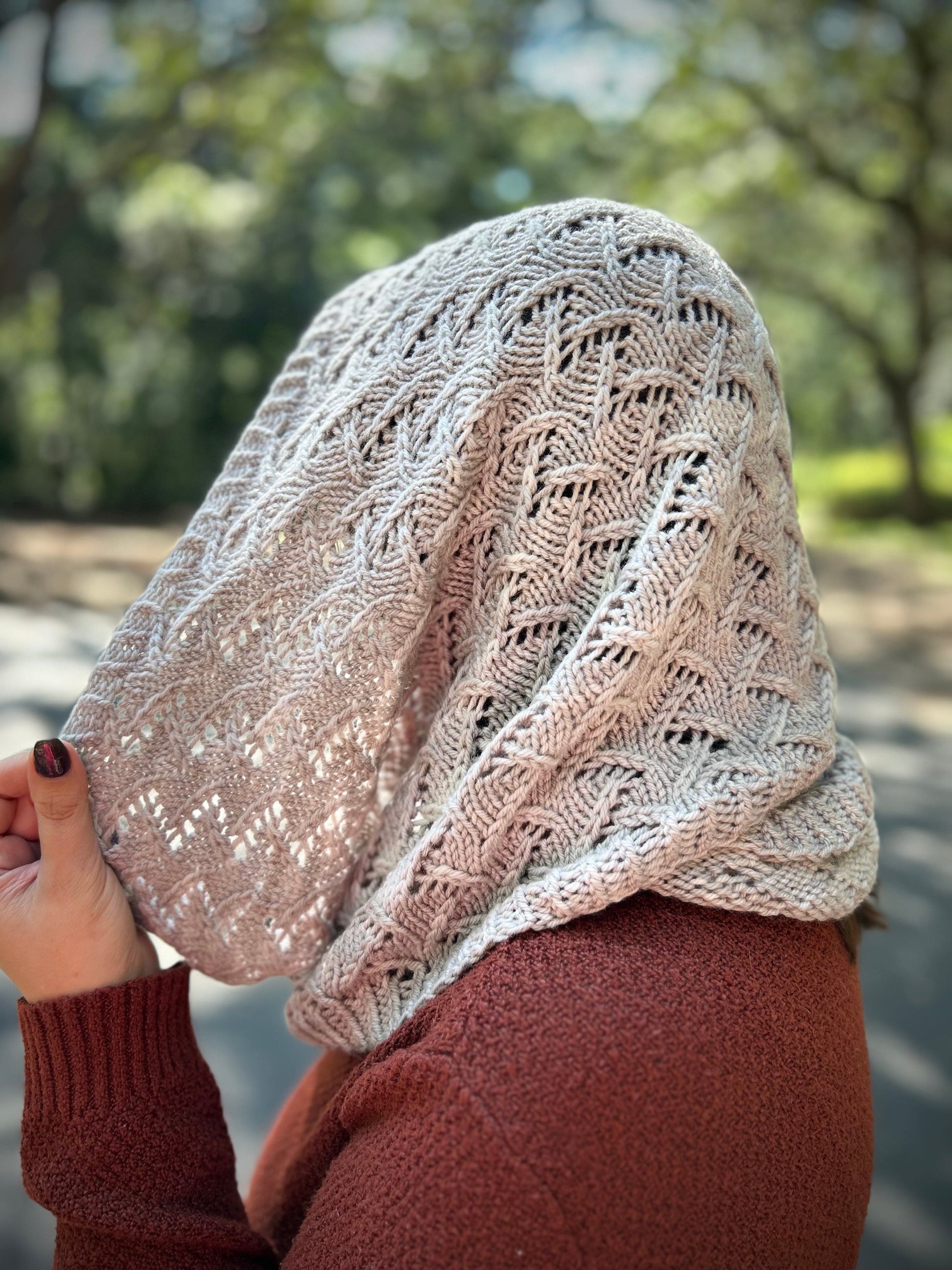 Adrastea Infinity Snood Knit Pattern - view 6