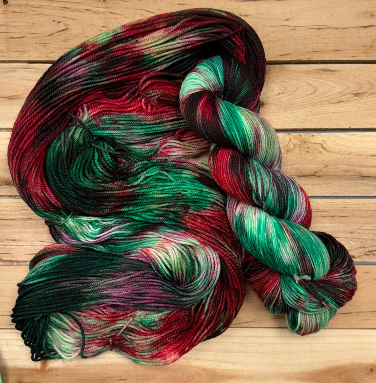 Bed of Roses – Hand-Dyed Yarn