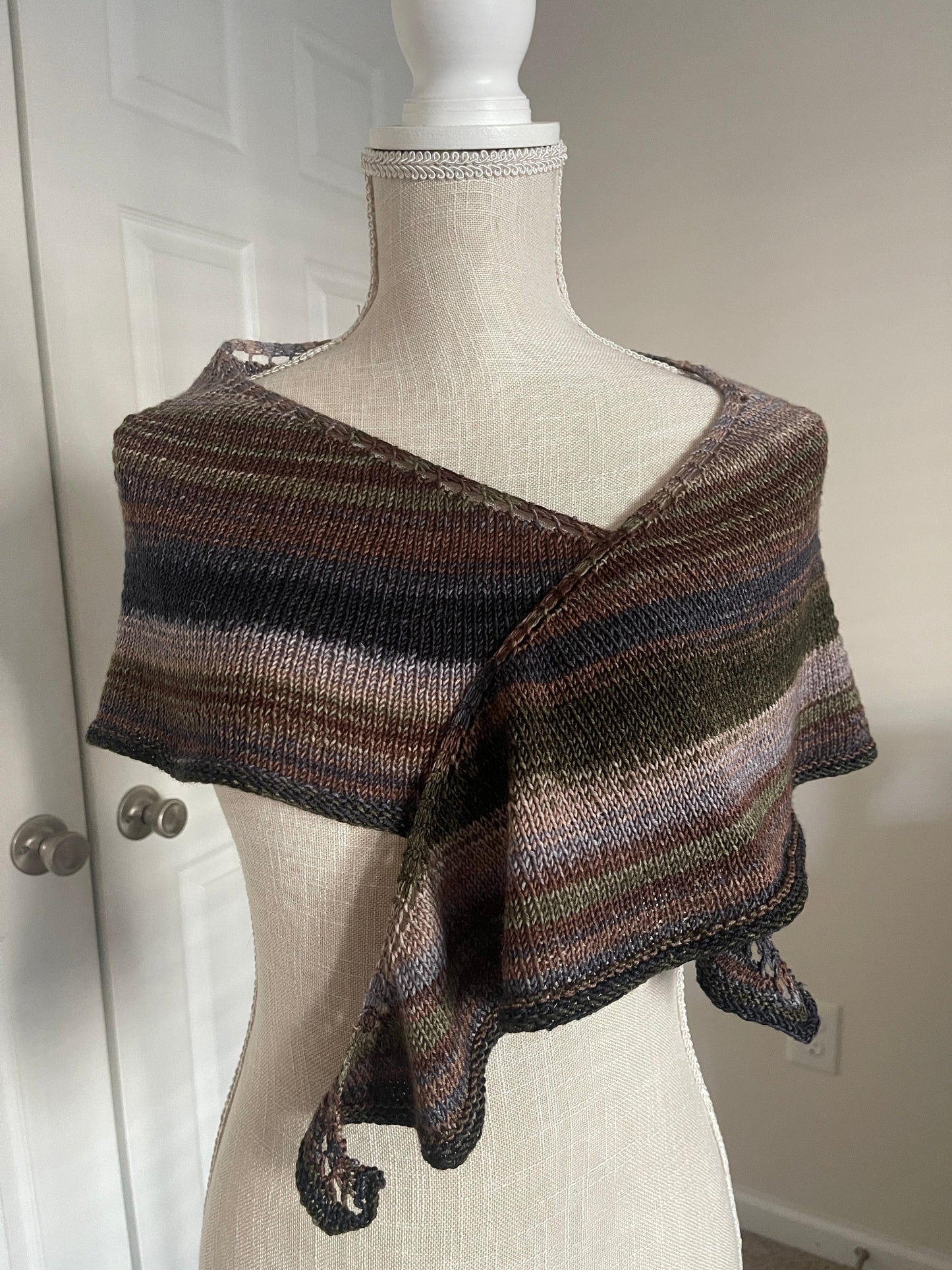Canyon Ridge Crescent Shawl Knitting Pattern - Digital Download - view 5