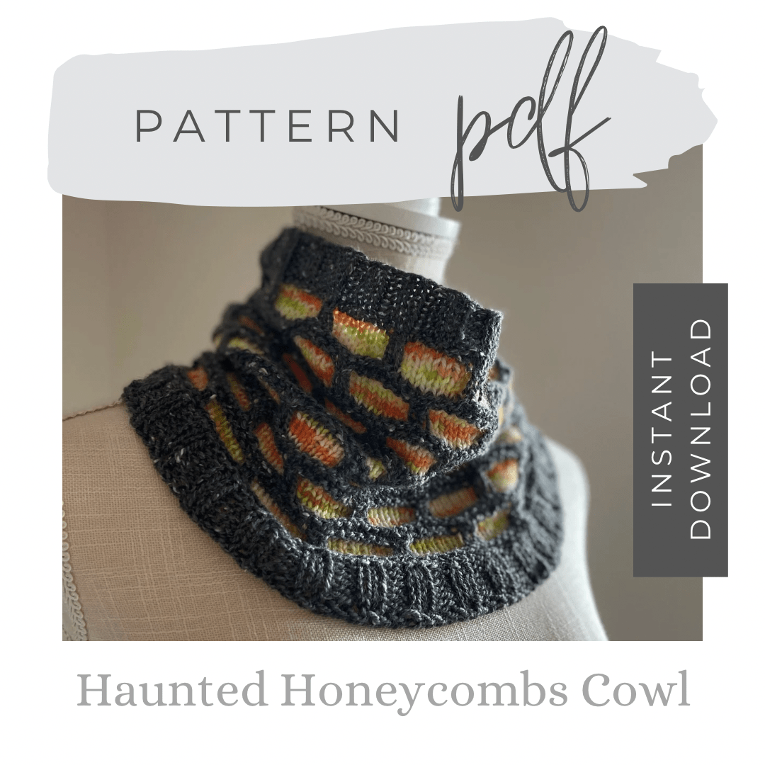 Haunted Honeycombs Cowl — Digital Knitting Pattern