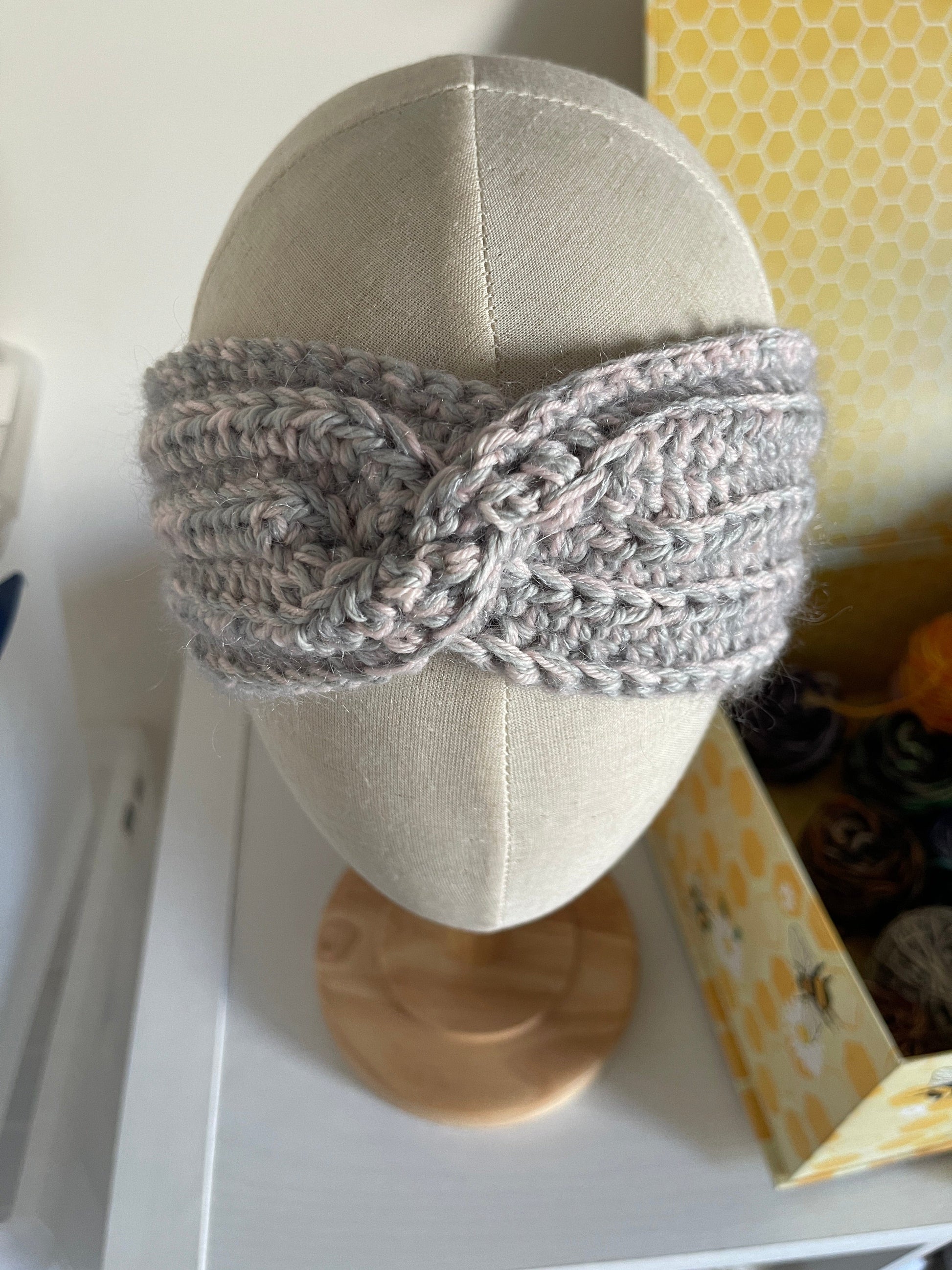 Ridge Twist Headband Crochet Pattern - view 4