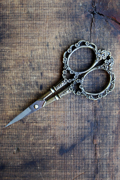 Victorian Scrollwork Embroidery Scissors - view 3