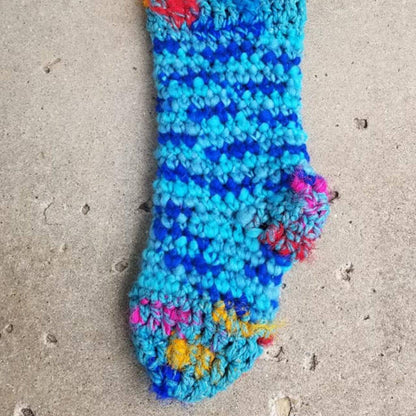 Punky Chunky Holiday Stocking Crochet Pattern - view 3