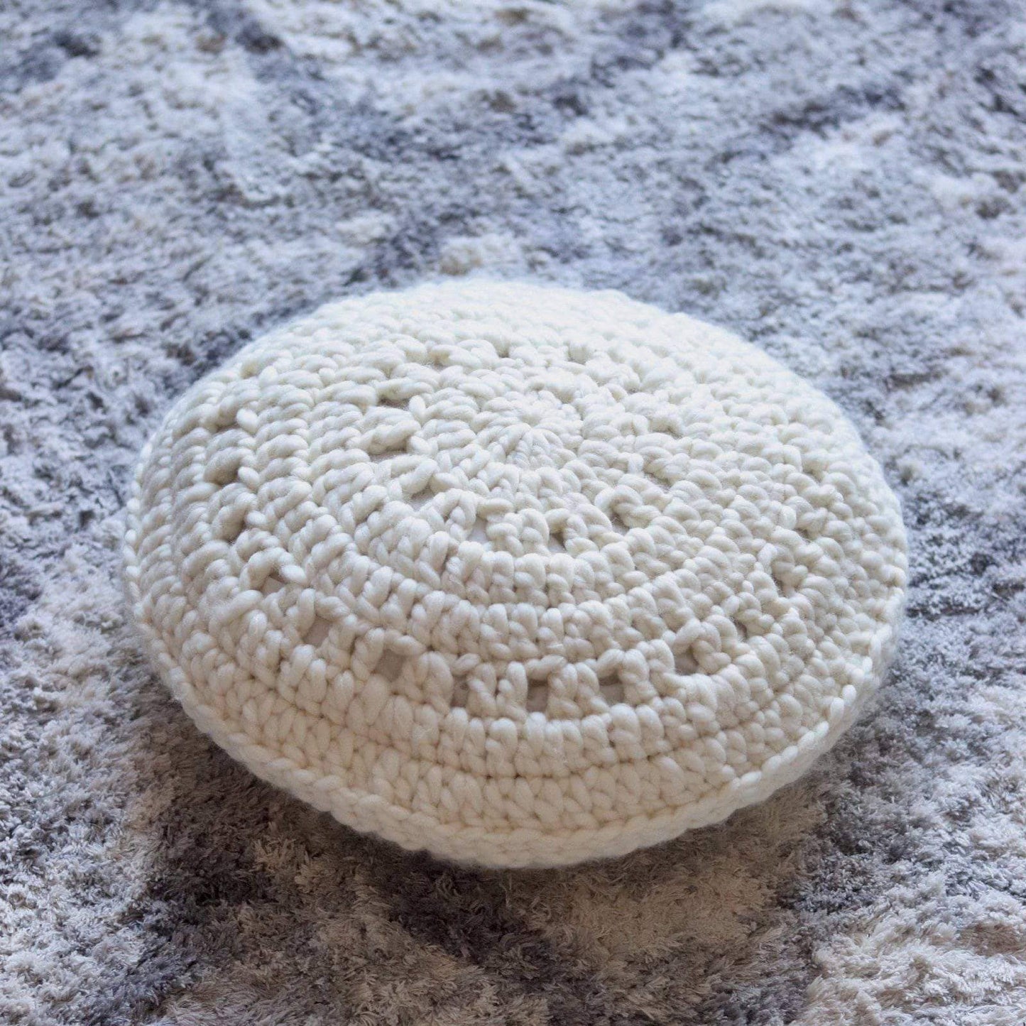 Sand Dollar Cushion Crochet Pattern - view 3