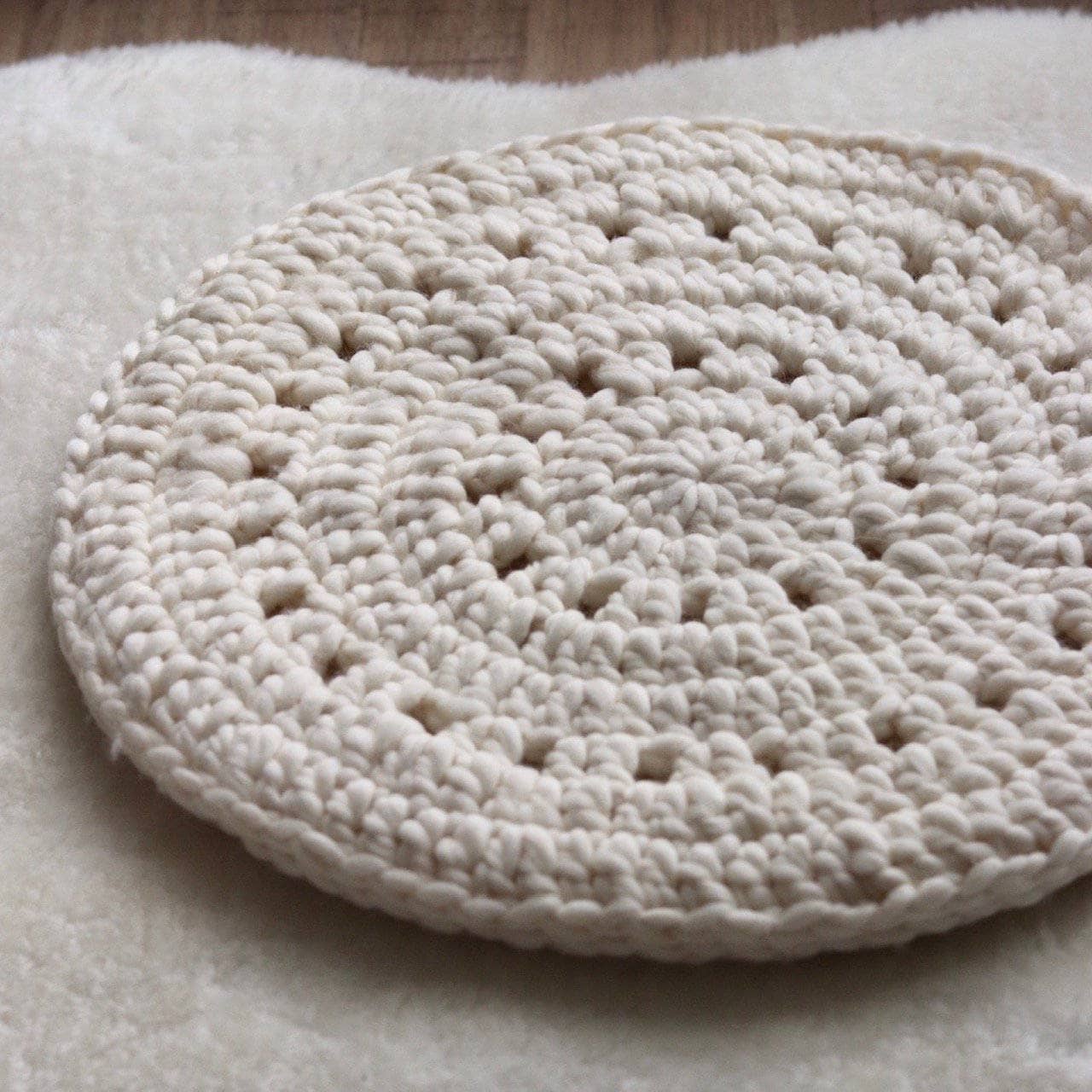 Sand Dollar Cushion Crochet Pattern - view 4