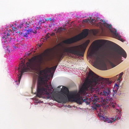 Sari Not Sorry Clutch Crochet Kit - view 3
