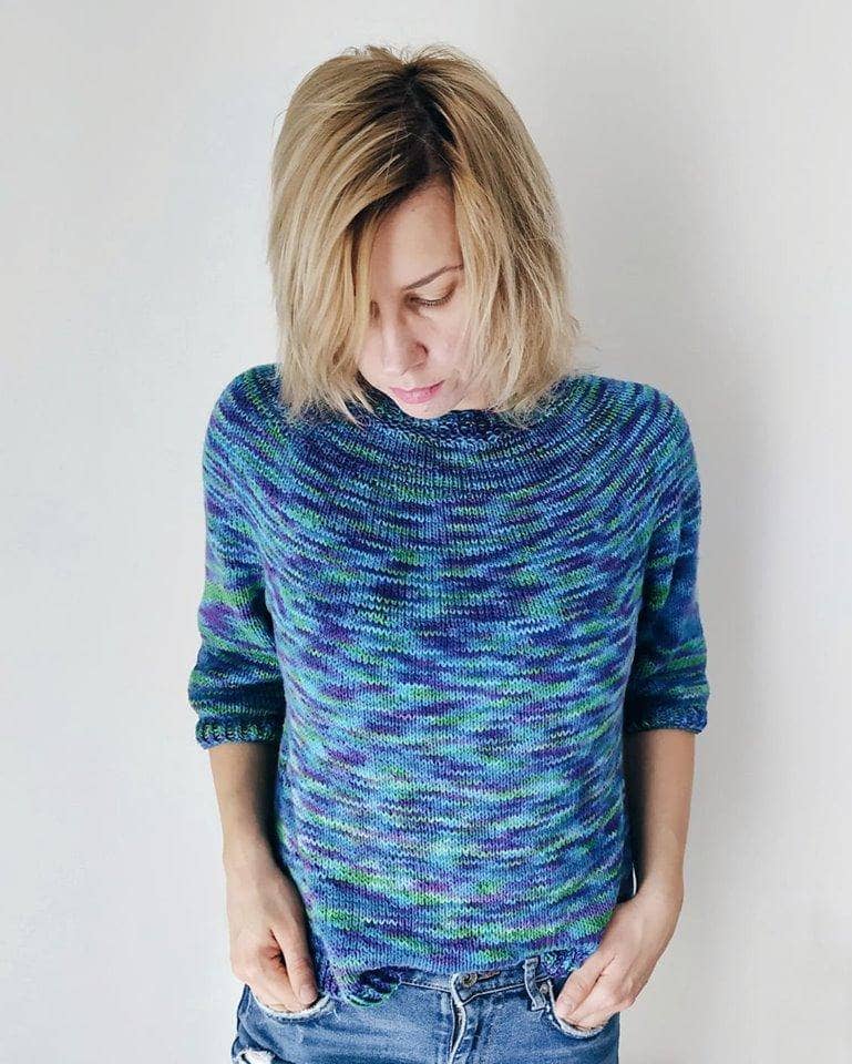 Simple Seamless Sweater Knit Pattern - view 3