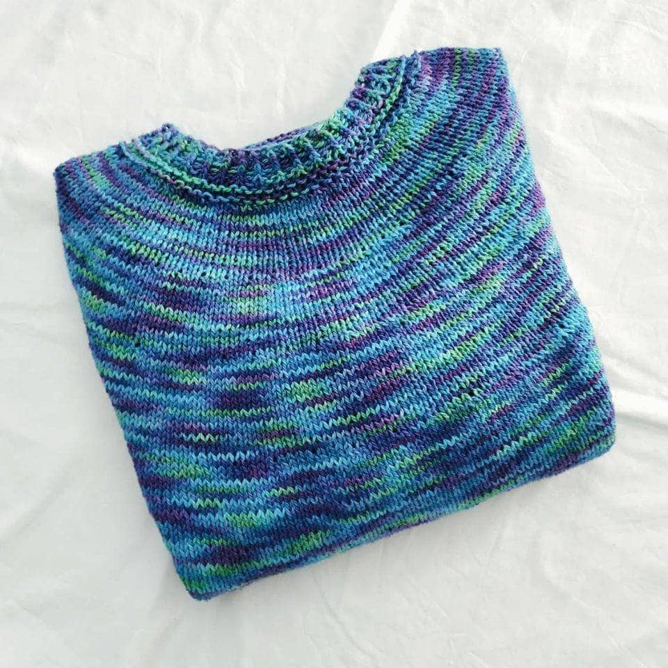 Simple Seamless Sweater Knit Pattern - view 4