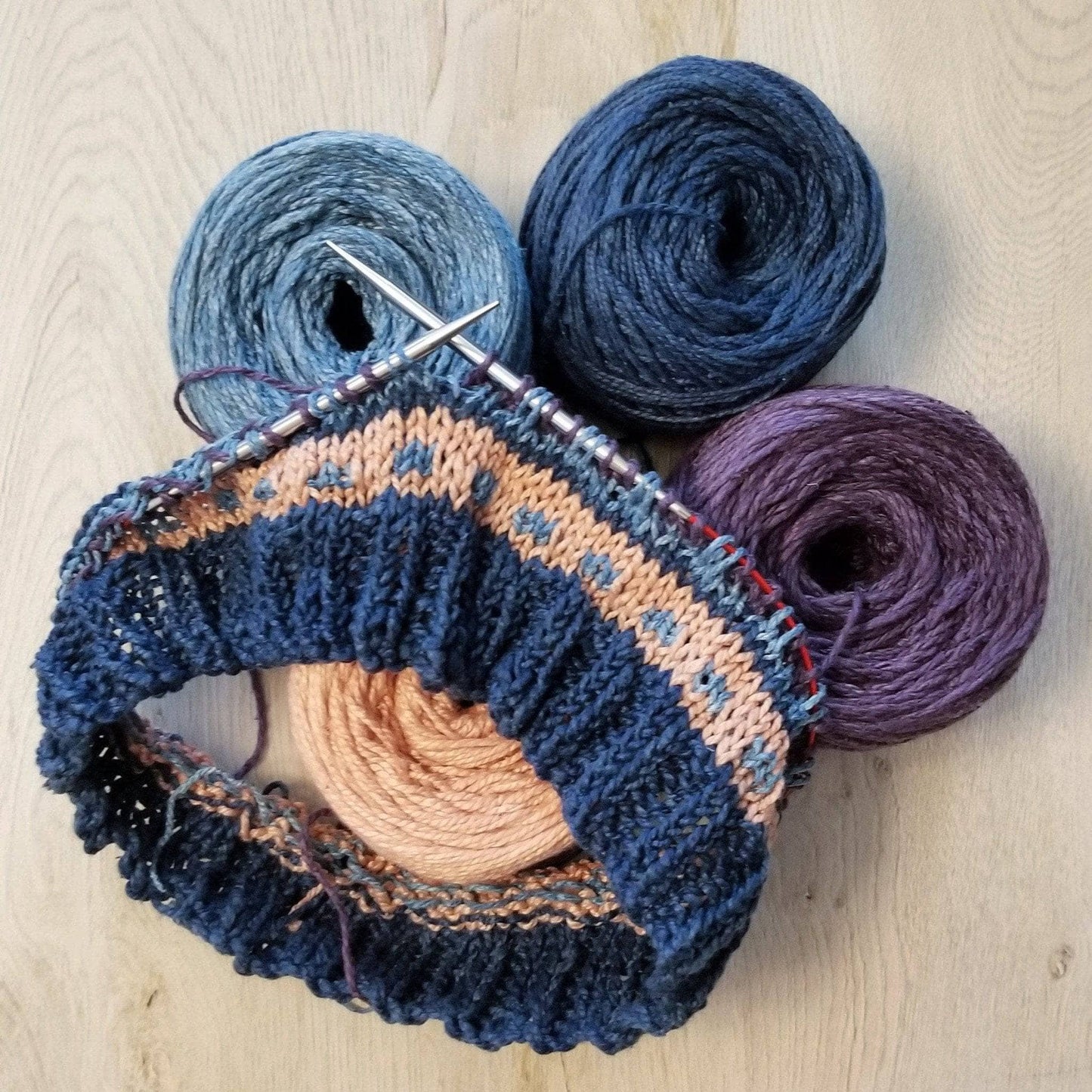 Stripe-A-Dots Hat and Gloves Knitting Pattern - view 3