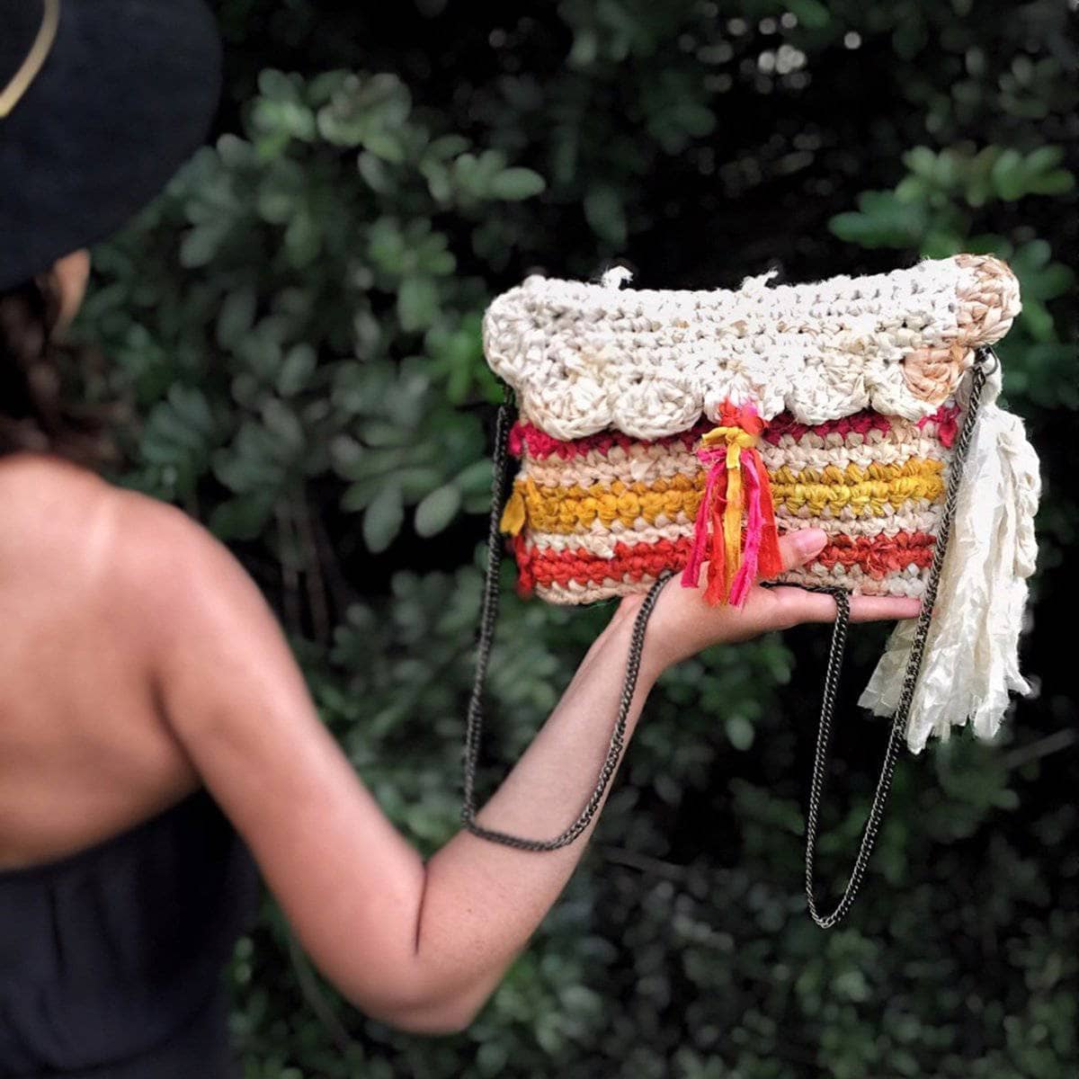 Sun Burst Clutch Crochet Pattern - view 4