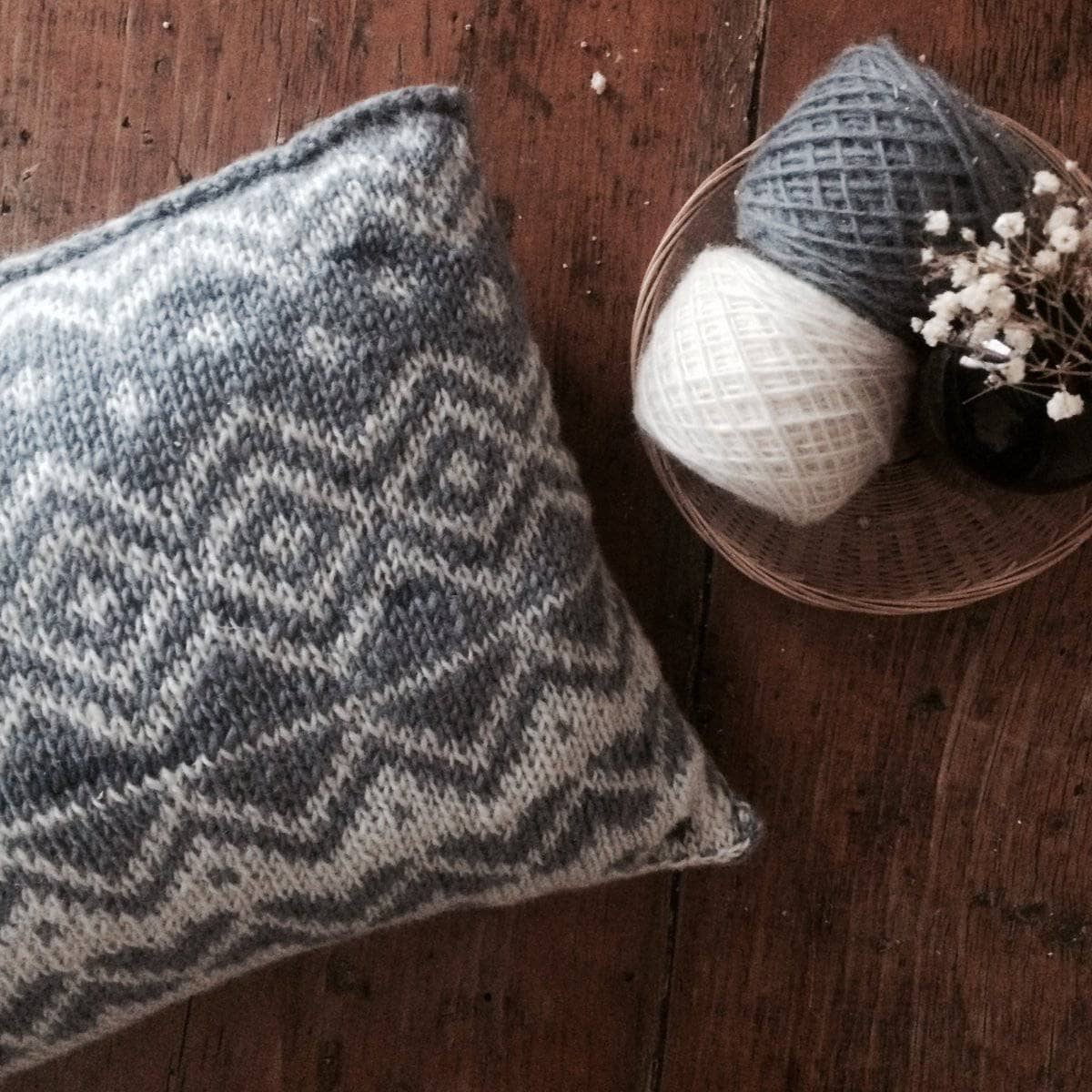 The Bjerge Pillow Knit Kit - view 2