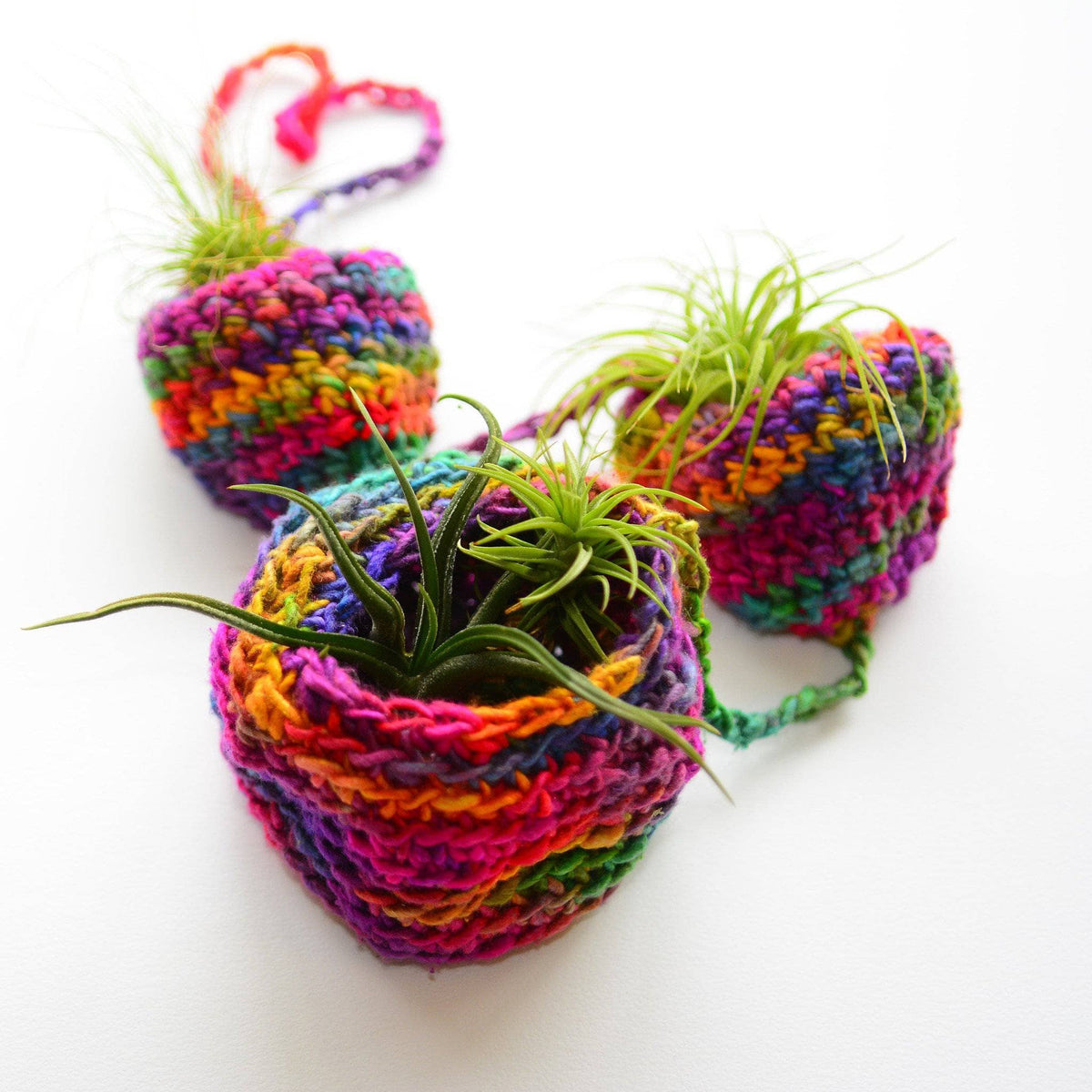 Tiered Air Plant Hanger Pattern (Knit & Crochet)